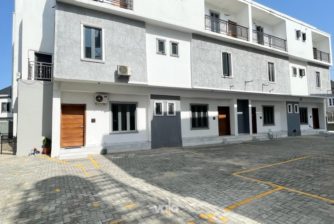 Four bedroom terrace duplex (OLOGOLO4TD02)