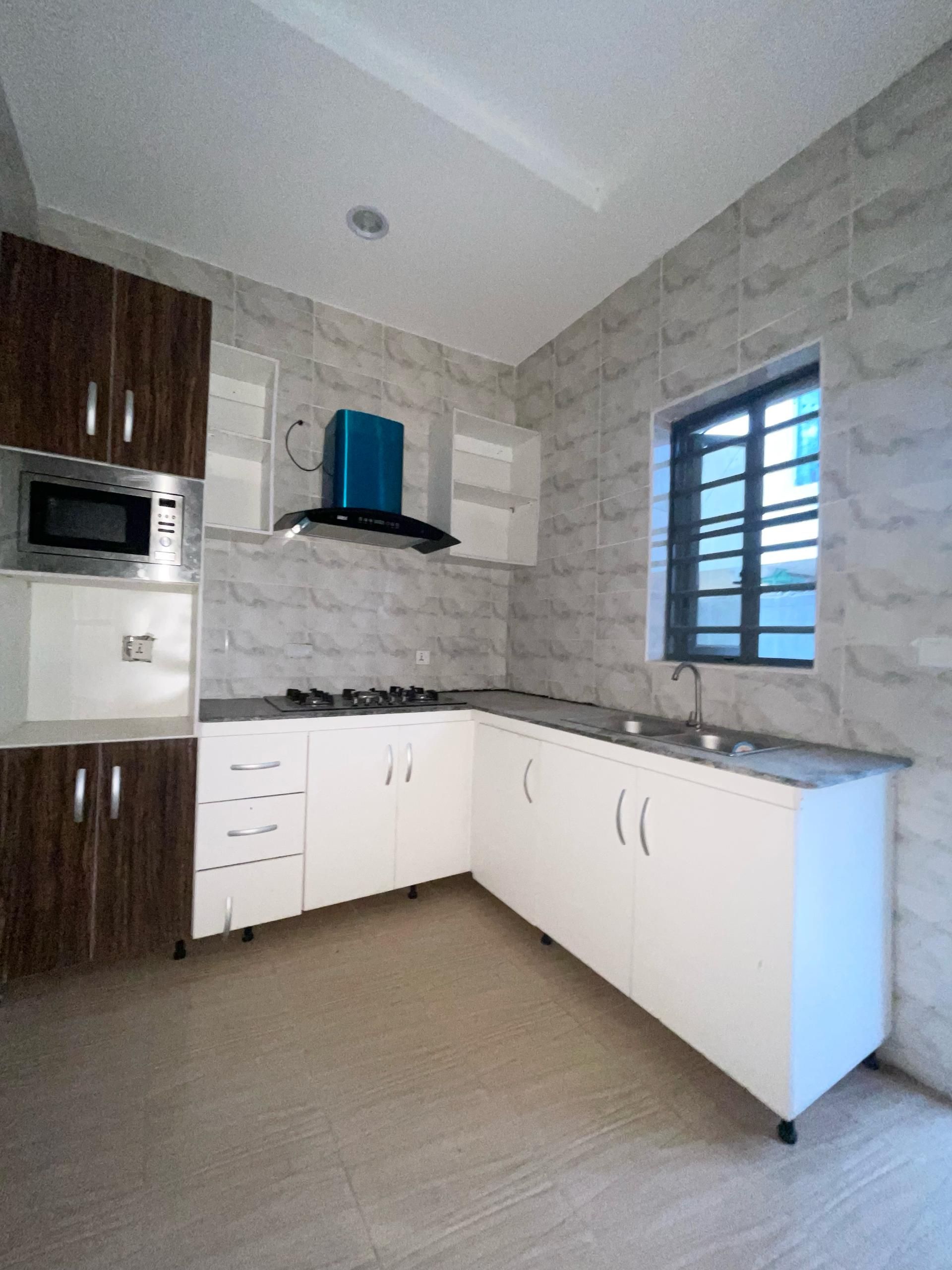 Four bedroom terrace duplex (OLOGOLO4TD02)