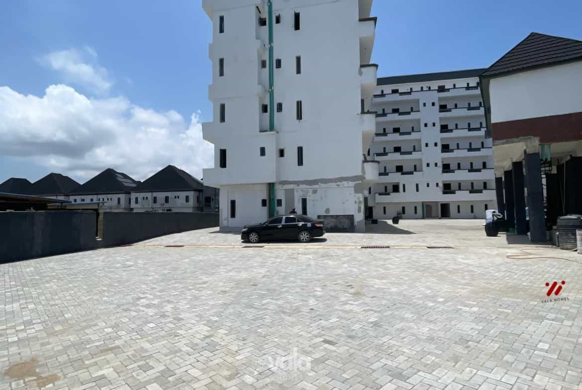 Furnished three bedroom apartment (CHEVRN3B01)