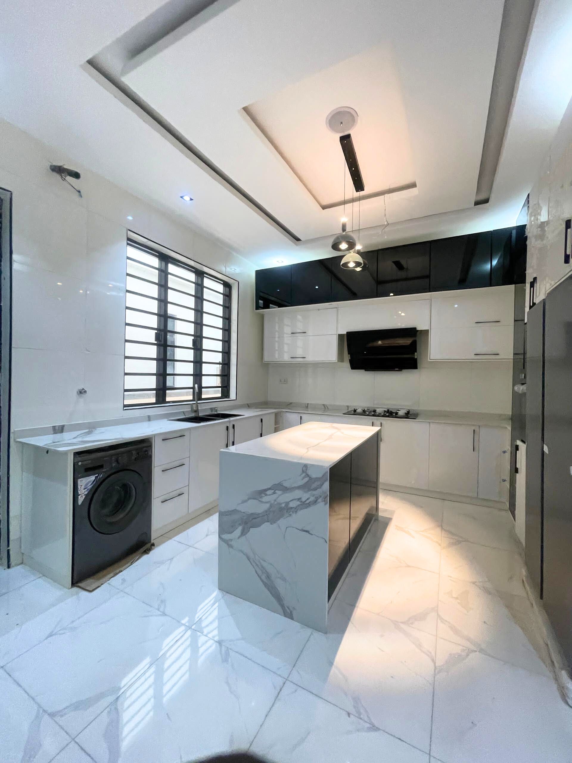 Luxury five bedroom detached duplex (CHEVRN5BDD09)