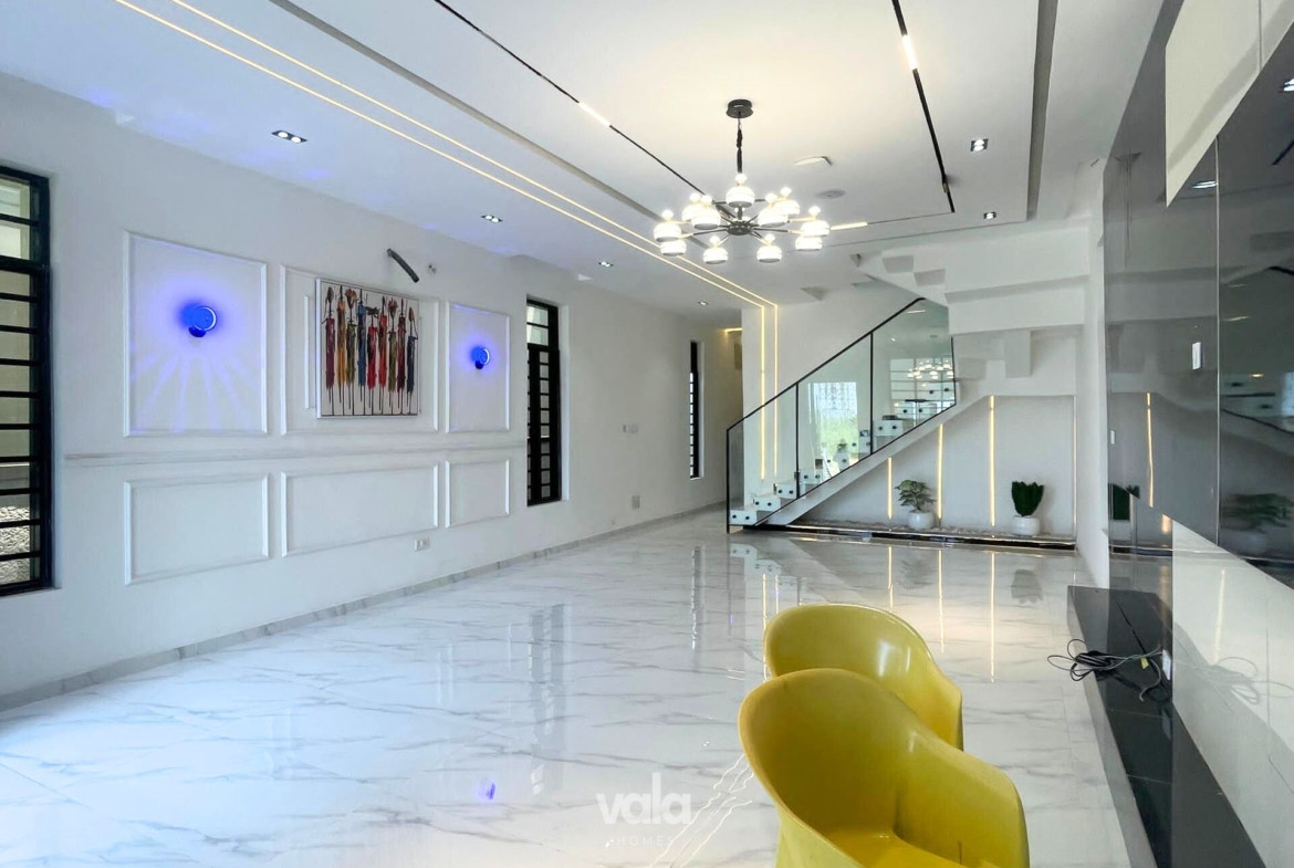 Luxury five bedroom detached duplex (CHEVRN5BDD09)