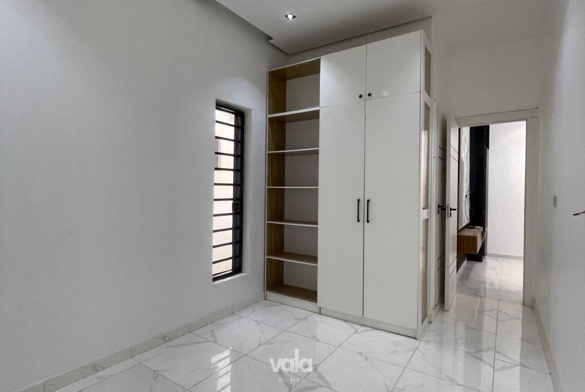Luxury five bedroom detached duplex (CHEVRN5BDD09)