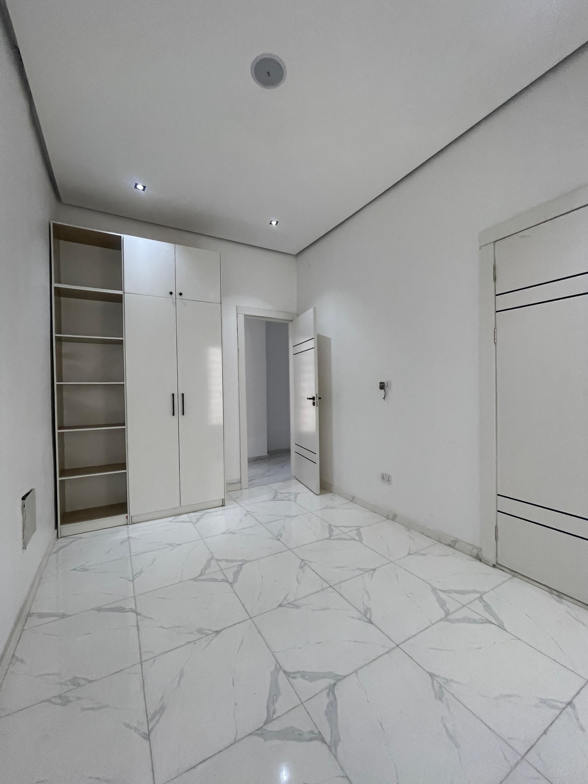 Luxury five bedroom detached duplex (CHEVRN5BDD09)