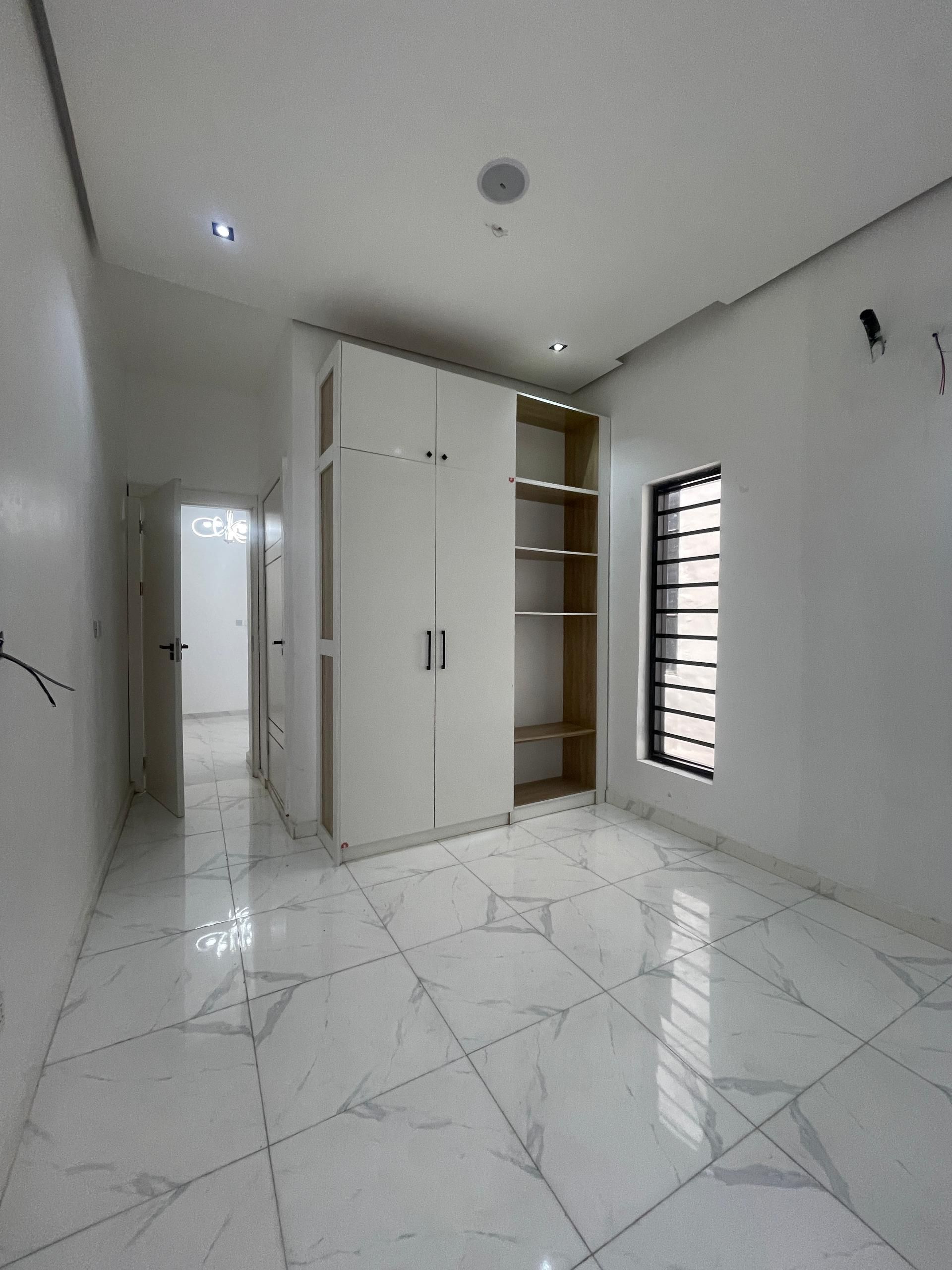 Luxury five bedroom detached duplex (CHEVRN5BDD09)
