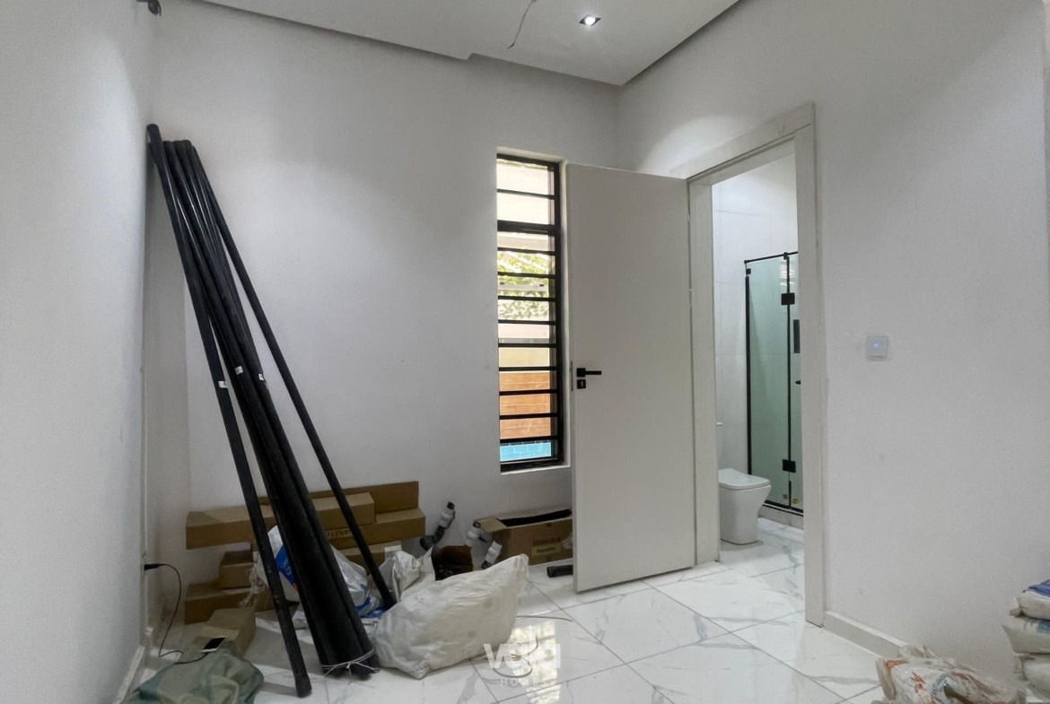 Luxury five bedroom detached duplex (CHEVRN5BDD09)