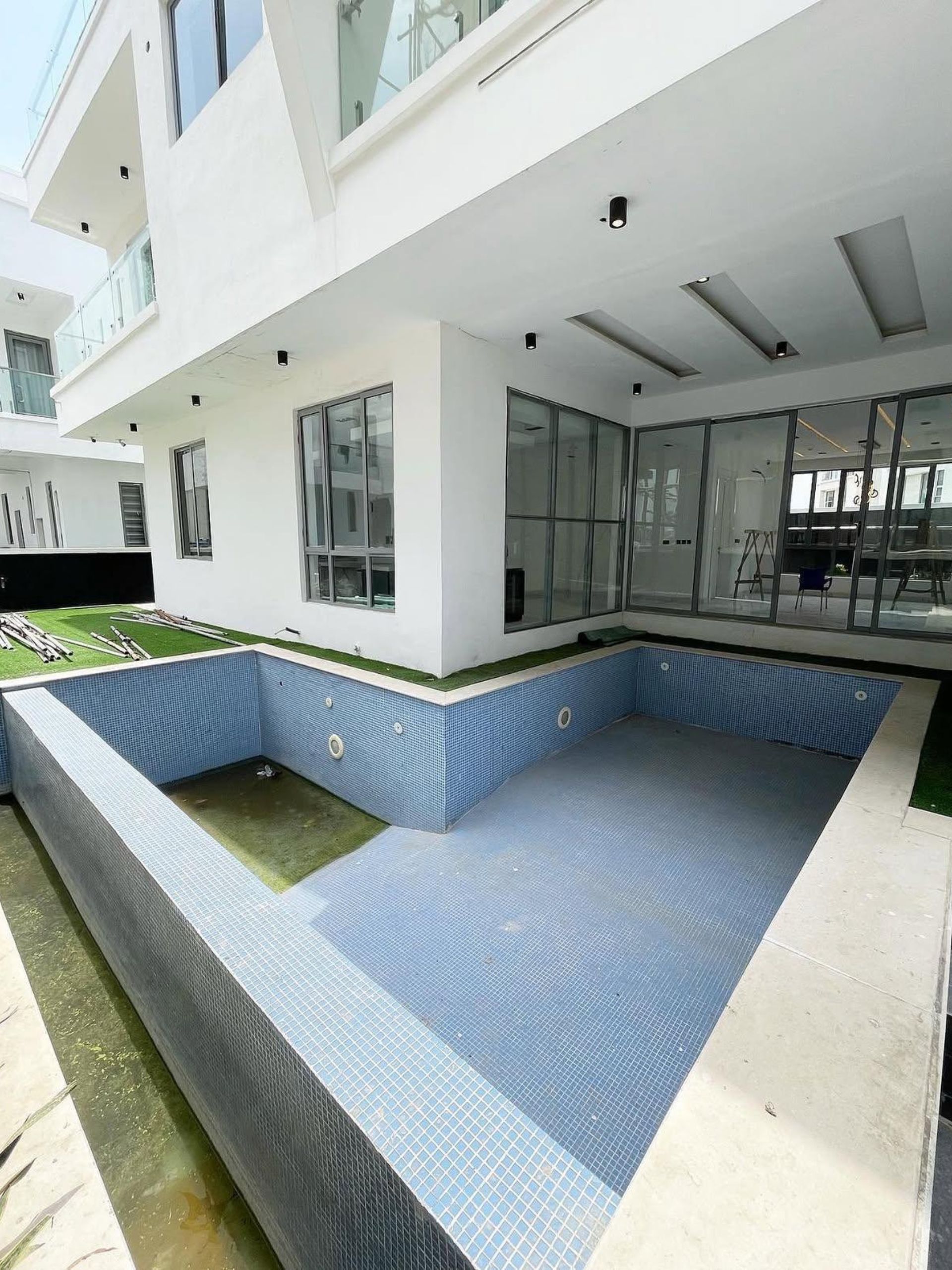 Luxury Five Bedroom Detached Duplex (OSAPA5BDD06)