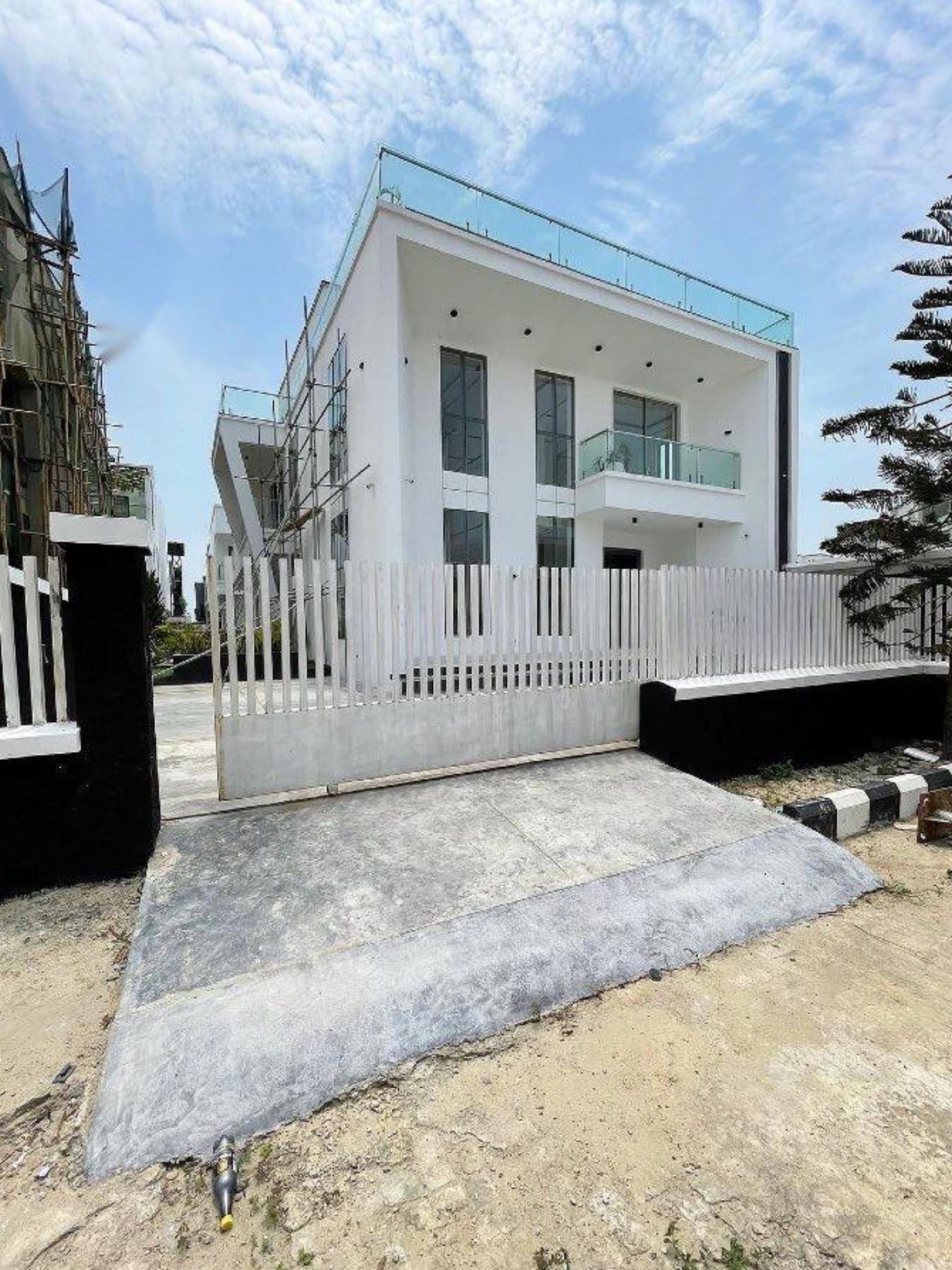 Luxury Five Bedroom Detached Duplex (OSAPA5BDD06)