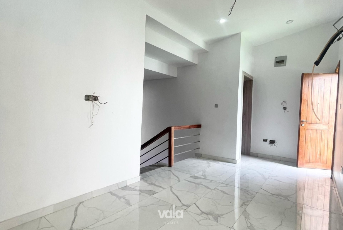 Luxury five bedroom detached duplex (OSAPA5BDD07)