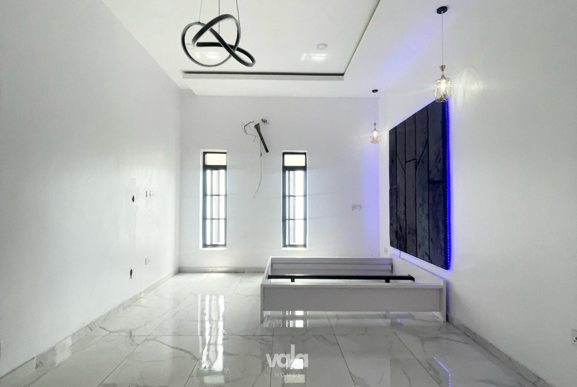 Luxury five bedroom detached duplex (OSAPA5BDD07)
