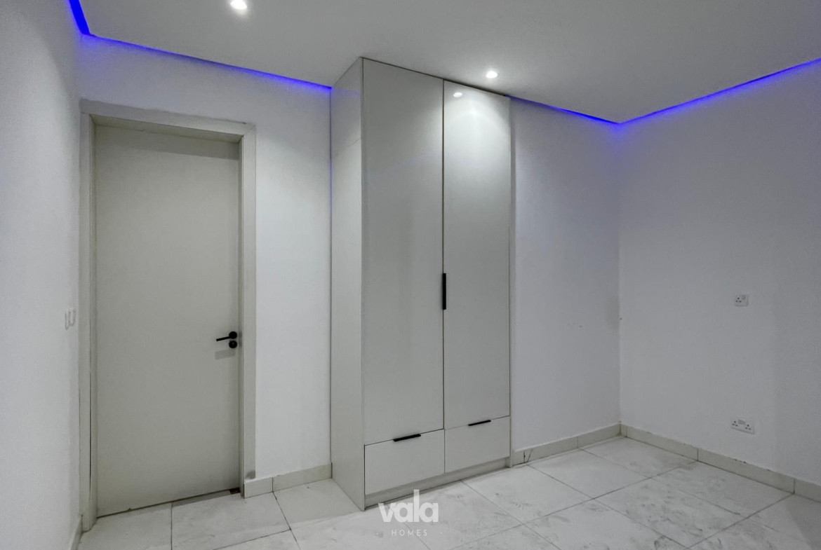 Luxury four bedroom terrace (IKATE4BT02)