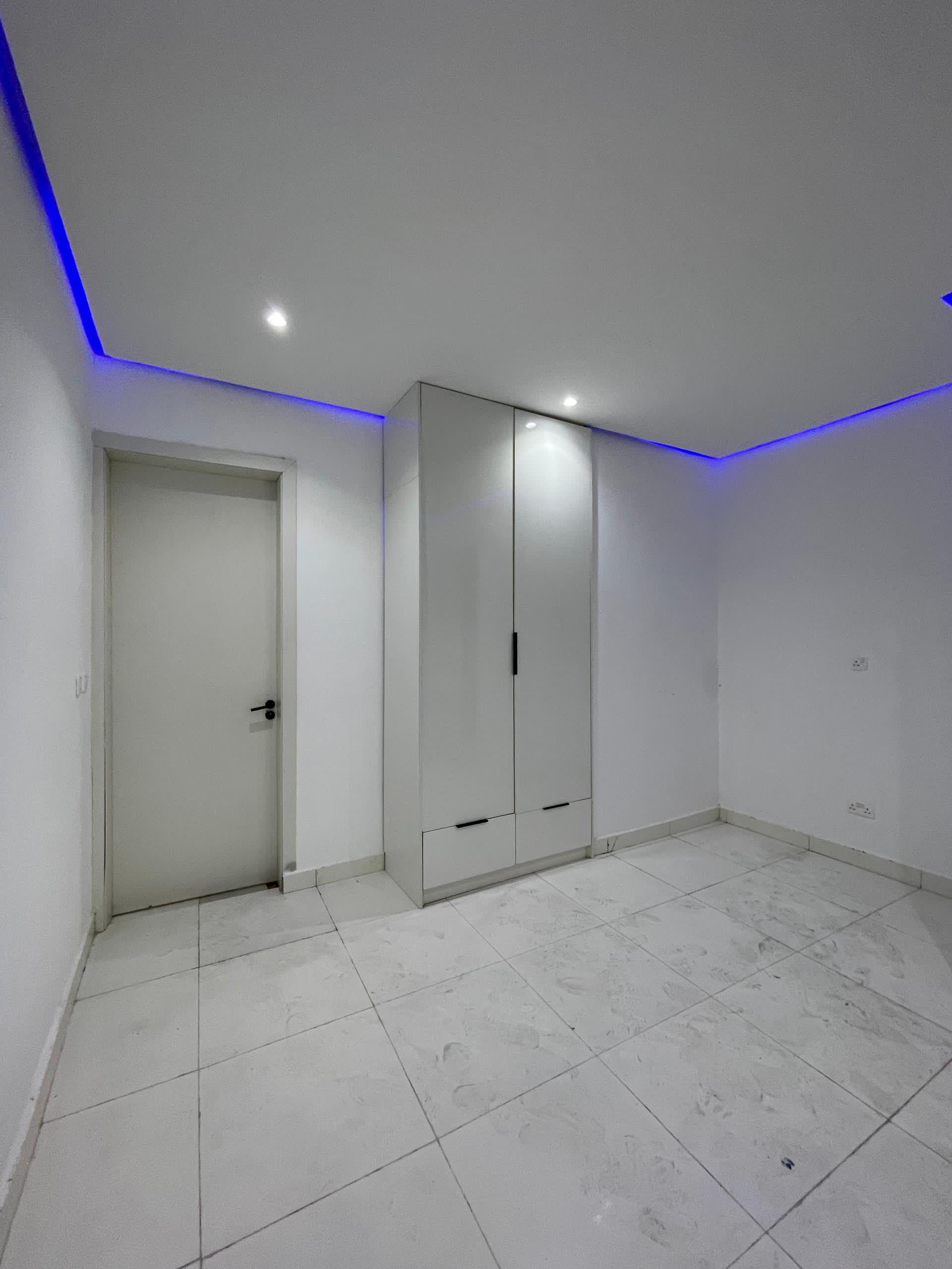 Luxury four bedroom terrace (IKATE4BT02)