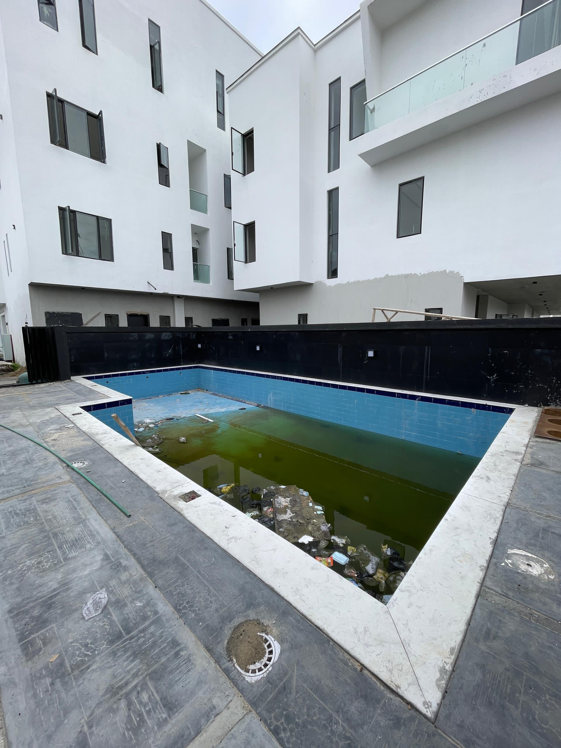 Luxury four bedroom terrace (IKATE4BT02)