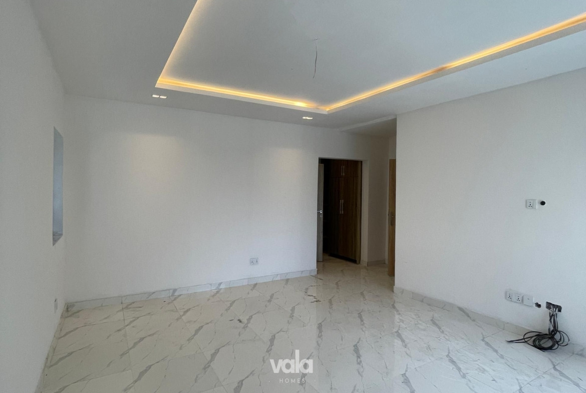 Luxury three bedroom apartment (CHEVRN3B02)