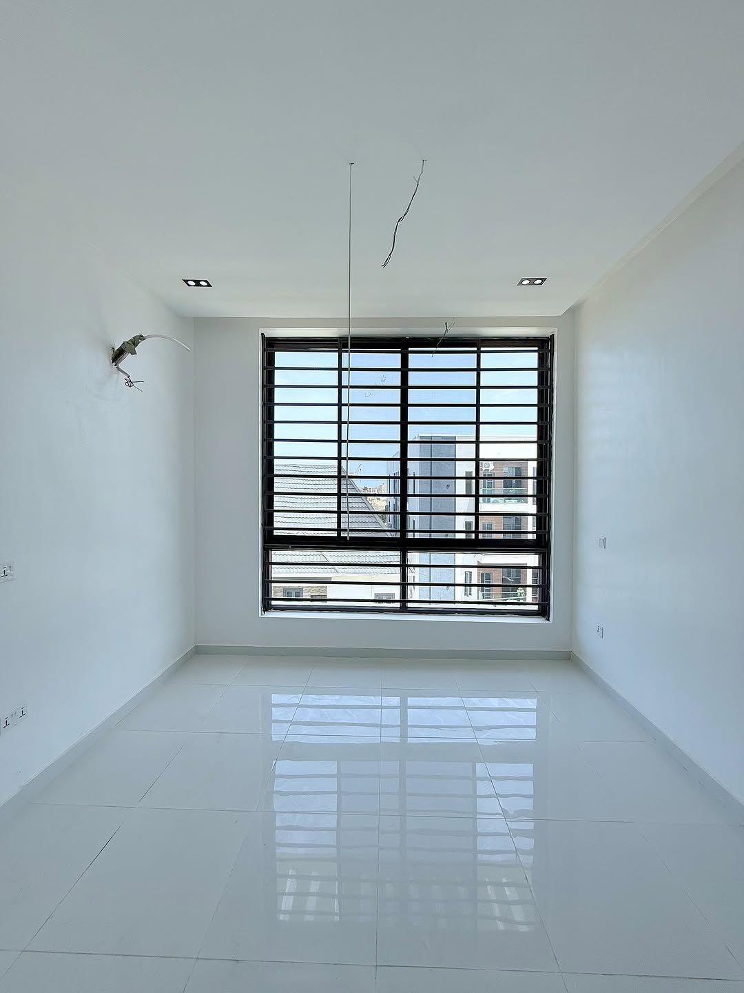 Neatly built two bedroom apartment (OLOGOLO2B01)