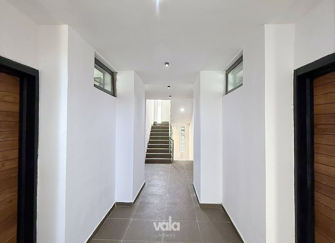 Neatly built two bedroom apartment (OLOGOLO2B01)