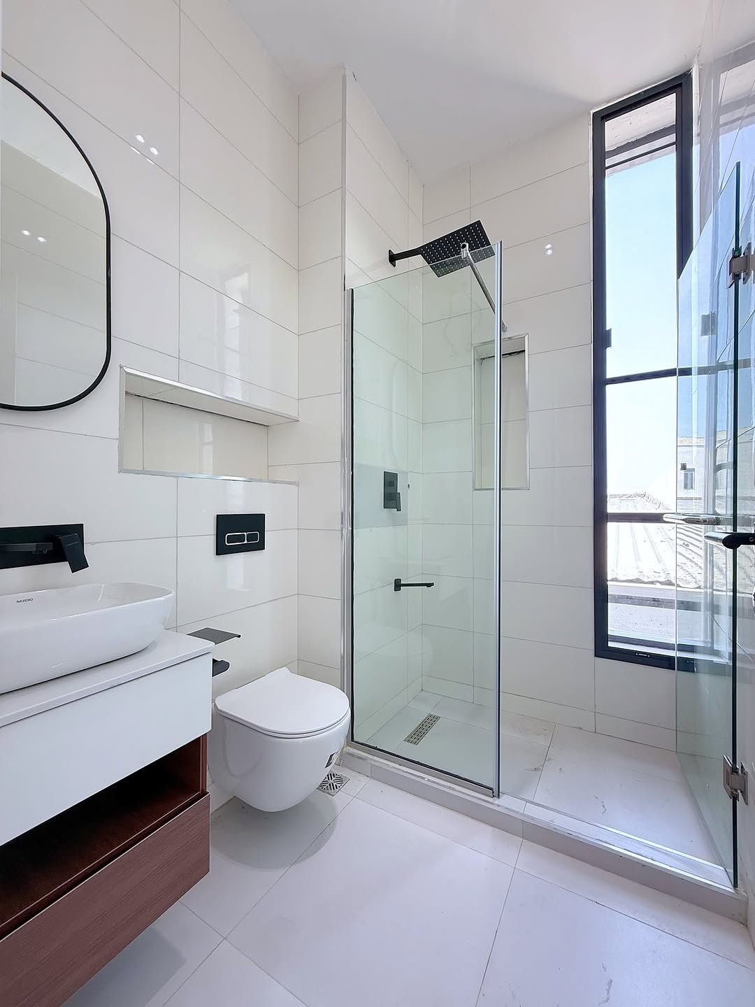 Neatly built two bedroom apartment (OLOGOLO2B01)