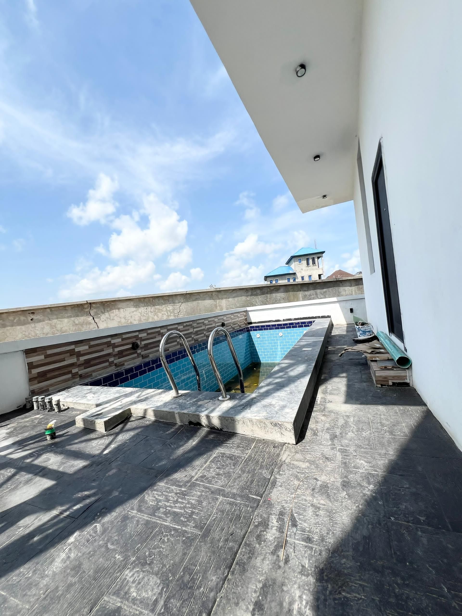 Newly built five bedroom detached duplex (CHEVRN5BDD07)