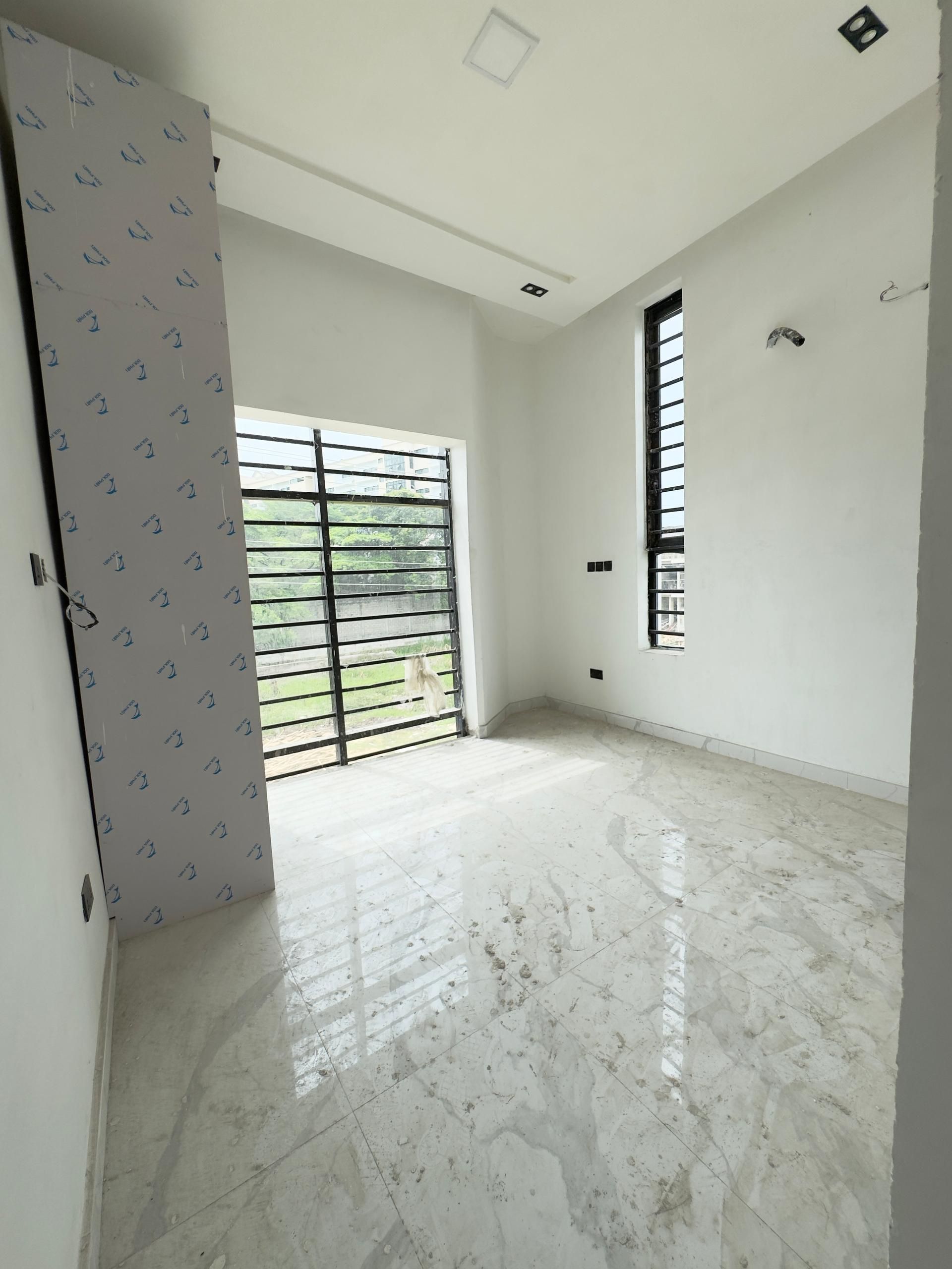 Newly built five bedroom detached duplex (CHEVRN5BDD10)