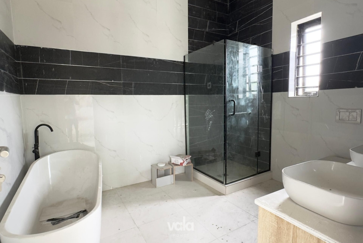 Newly built five bedroom detached duplex (CHEVRN5BDD10)