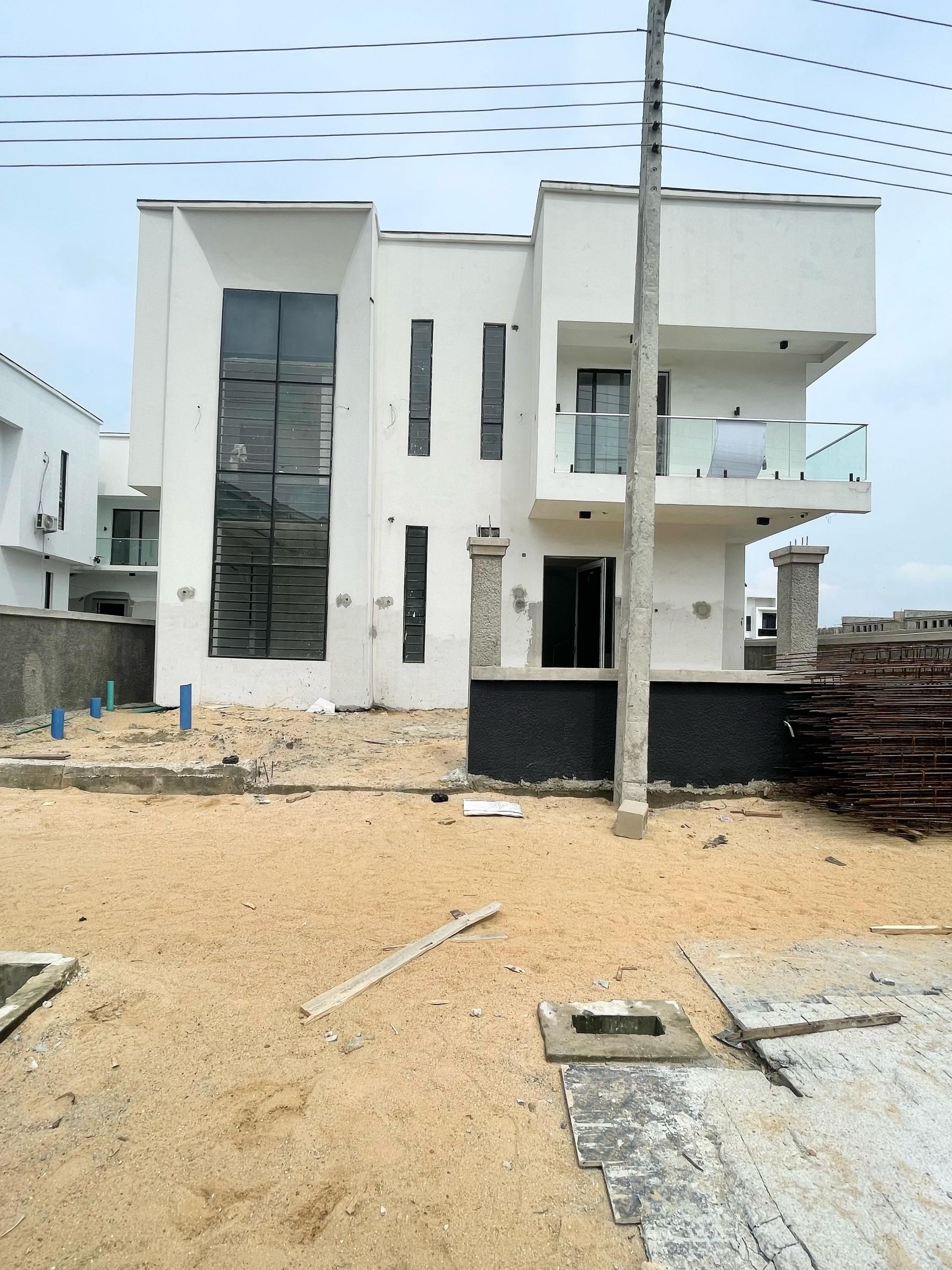 Newly built five bedroom detached duplex (CHEVRN5BDD10)