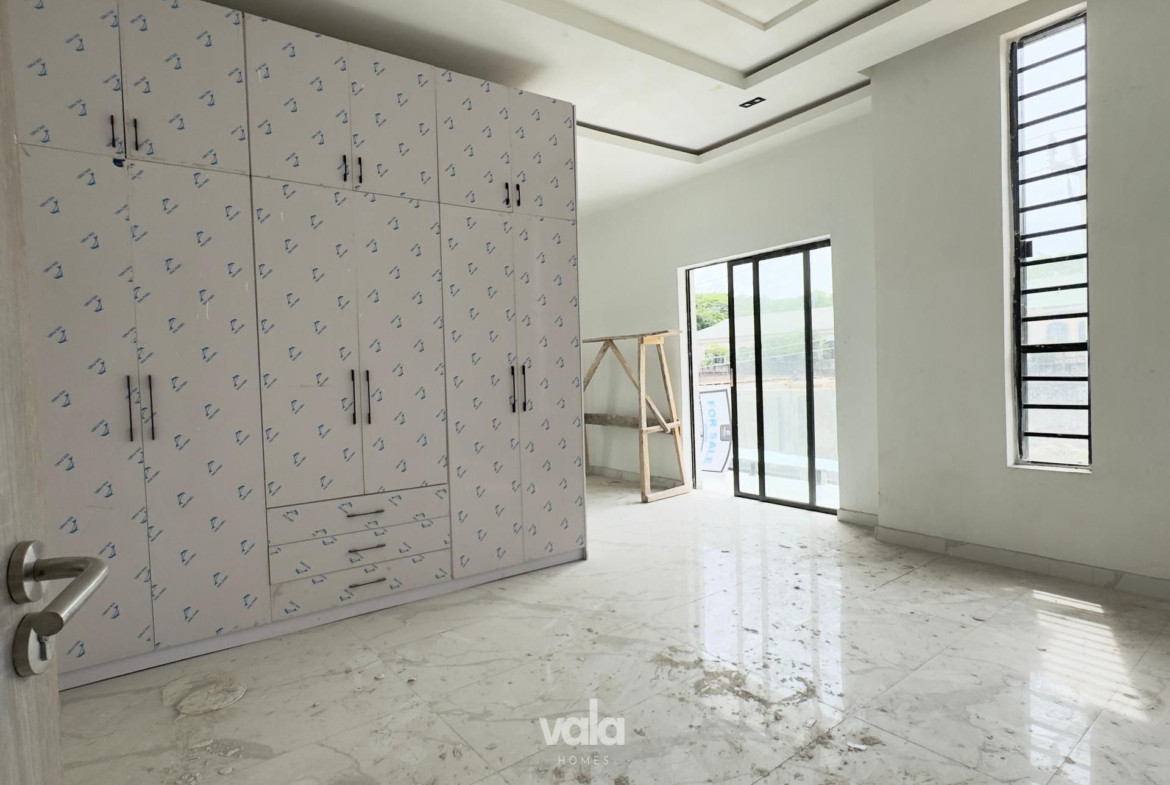 Newly built five bedroom detached duplex (CHEVRN5BDD10)