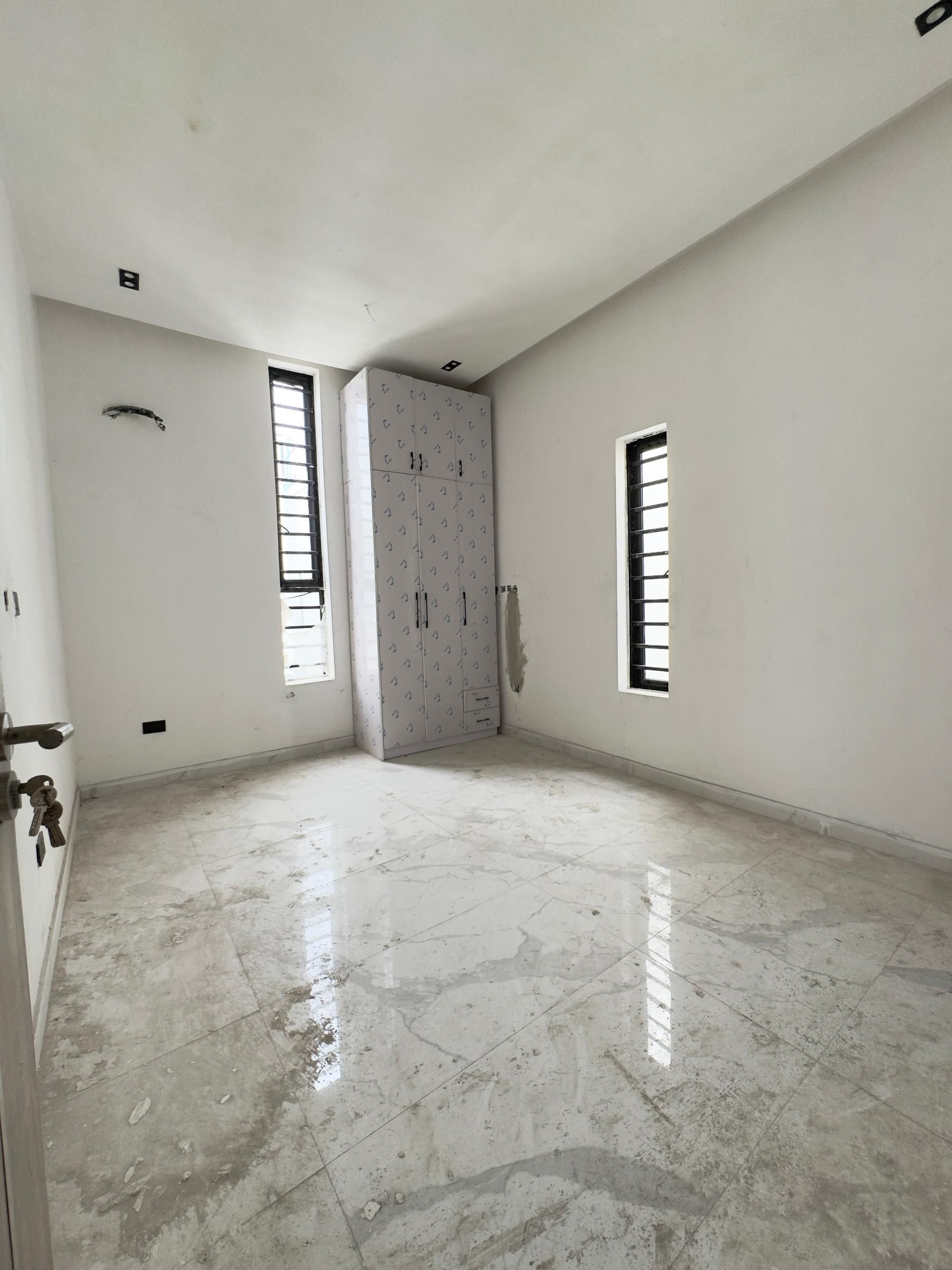 Newly built five bedroom detached duplex (CHEVRN5BDD10)