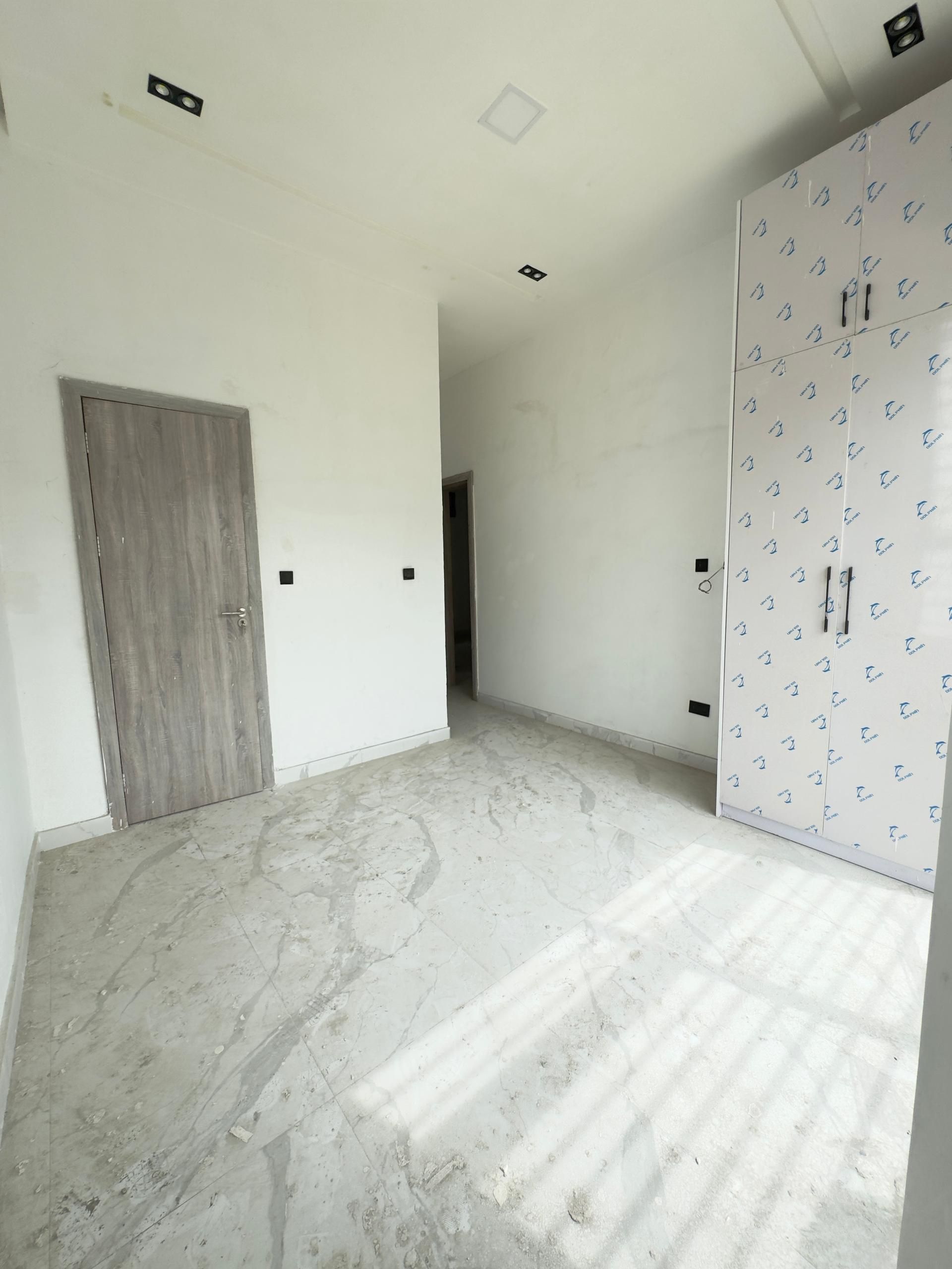 Newly built five bedroom detached duplex (CHEVRN5BDD10)