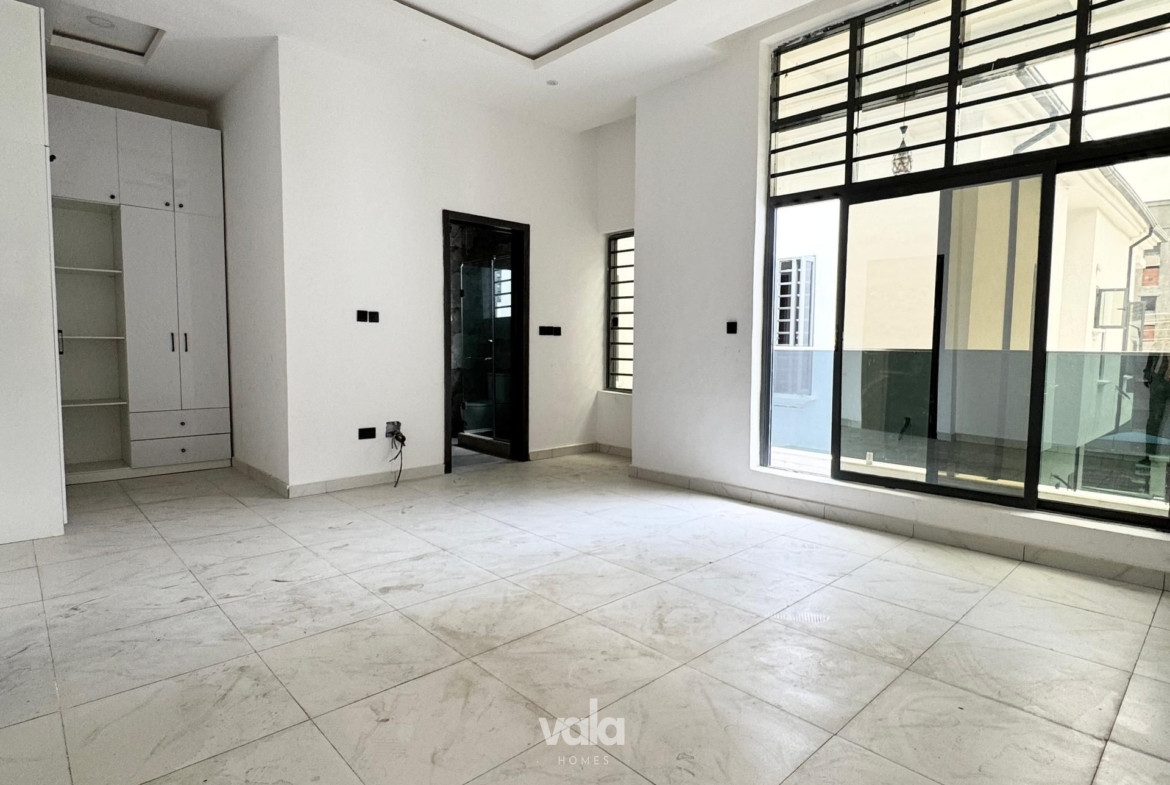 Newly built four bedroom semi-detached duplex (OSAPA4BSD01)