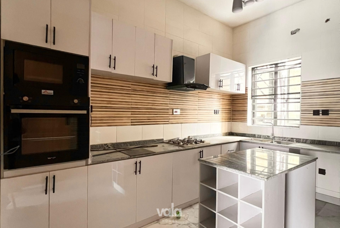 Newly built four bedroom terrace duplex (ORCHID4BT01)