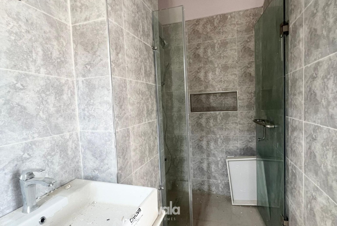 Newly built two bedroom apartment (OLOGOLO2B02)
