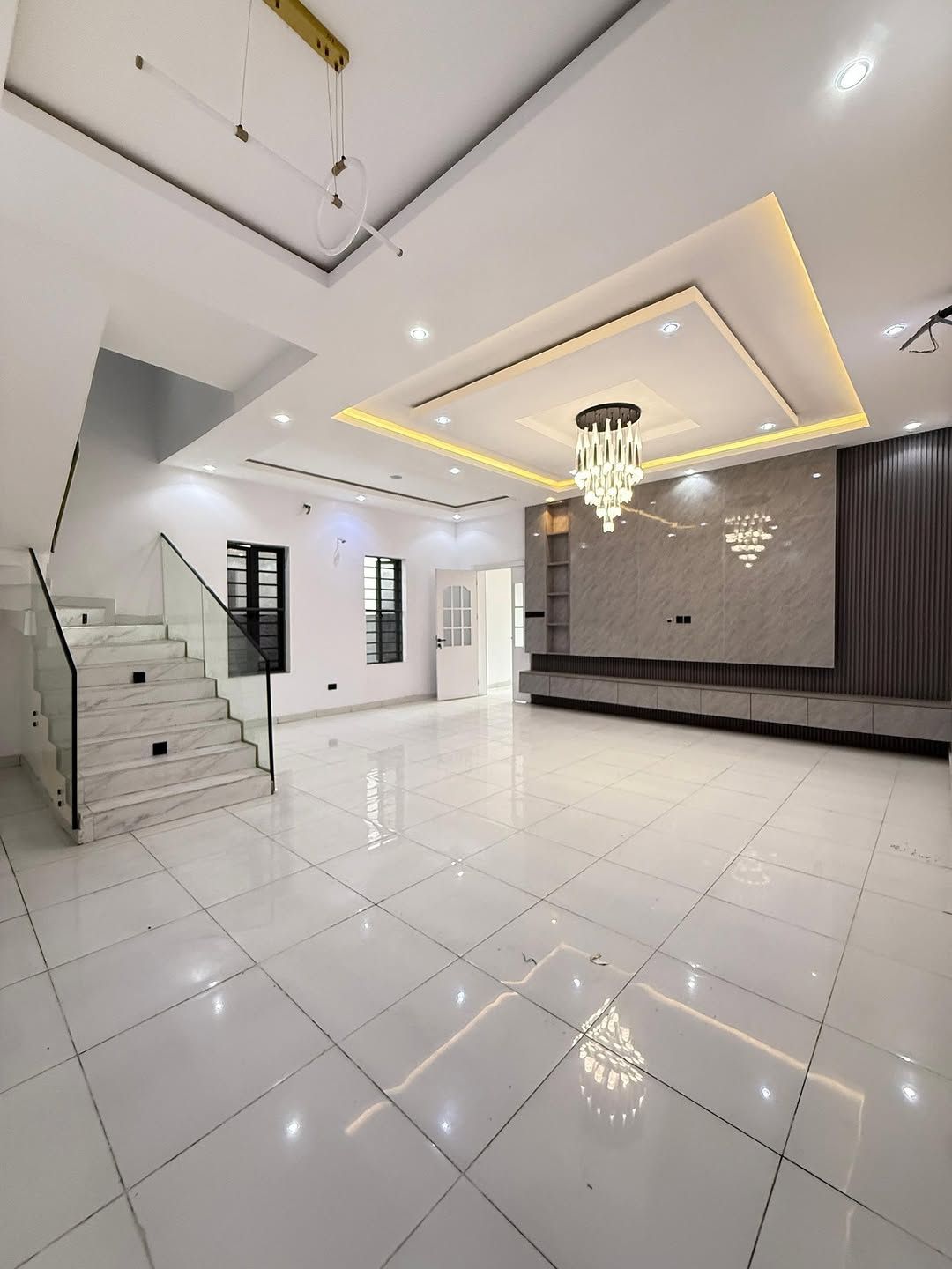 Five Bedroom Detached Duplex (Chevrn5bd11)