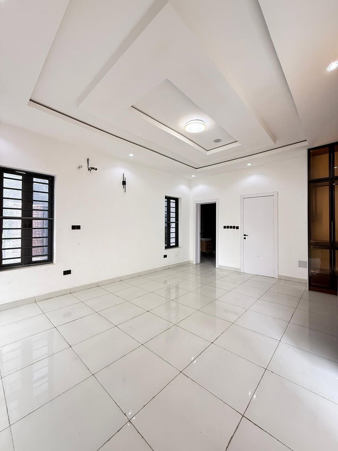 Five Bedroom Detached Duplex (Chevrn5bd11)