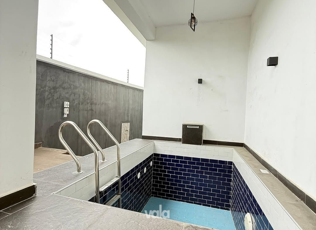 Five Bedroom Detached Duplex (Chevrn5bd11)