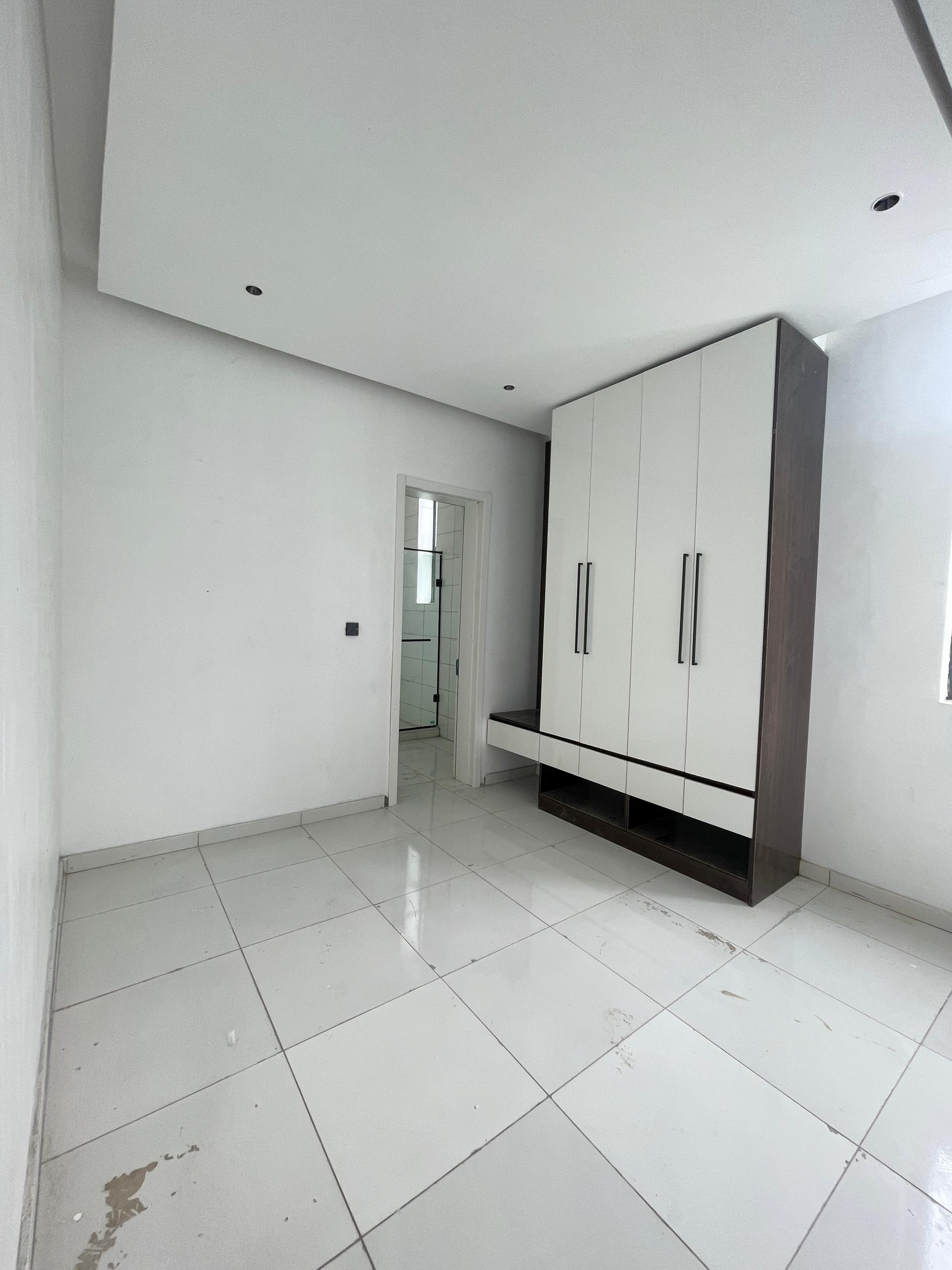 2 bedroom apartment  (LEKKI2B24)