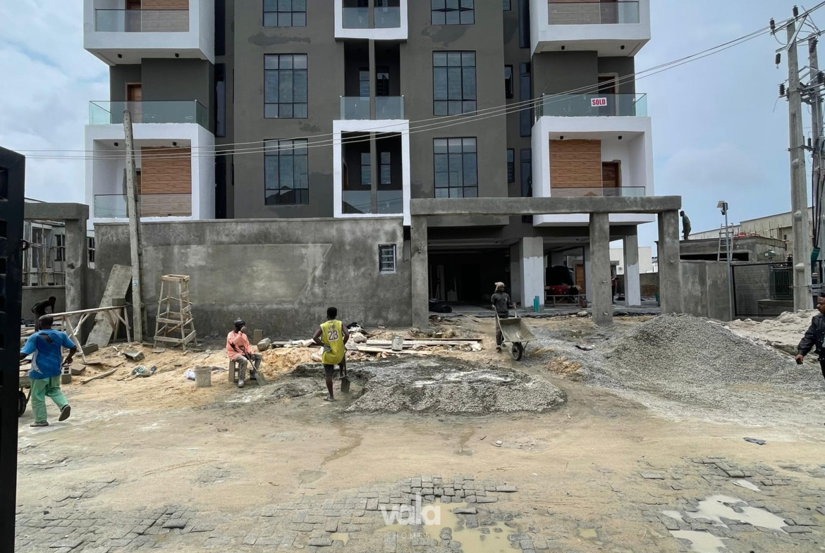 2BEDROOM APARTMENT FOR SALE (IKOTA2B0)