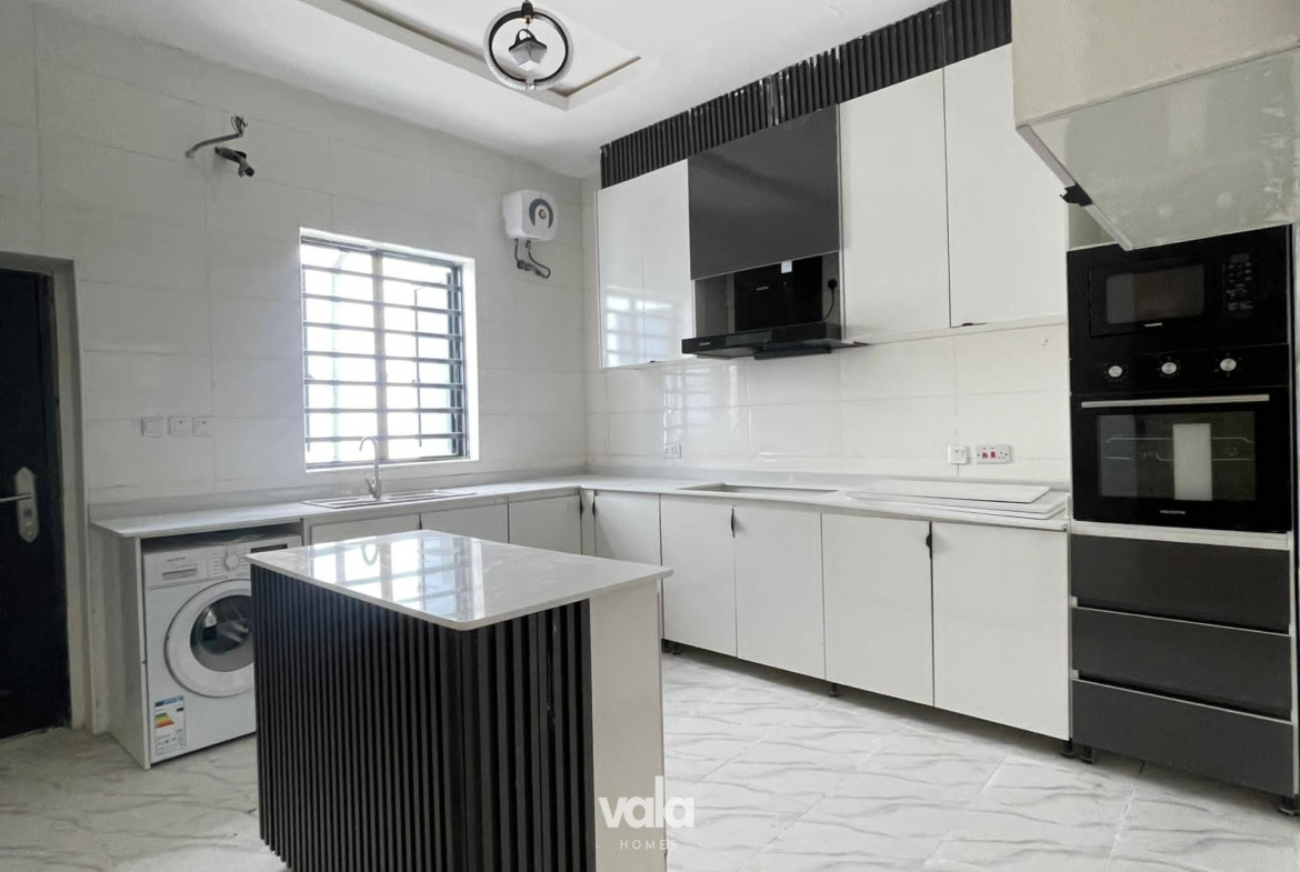 4 bedroom semi detached duplex (IKOTA4BSD09)