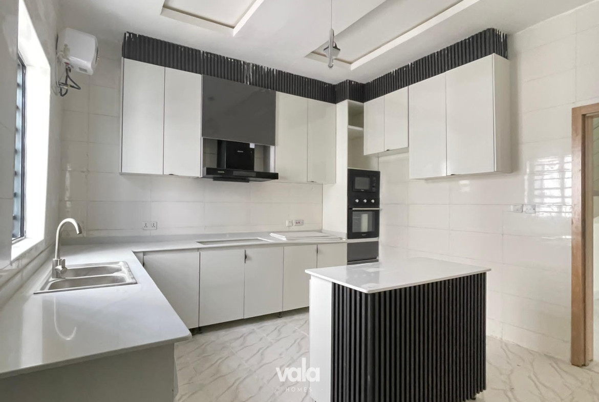 4 bedroom semi detached duplex (IKOTA4BSD09)