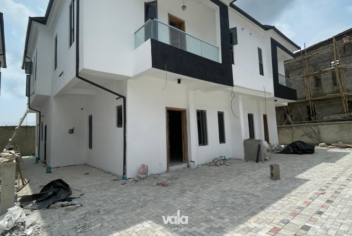 4 bedroom semi detached duplex (IKOTA4BSD09)