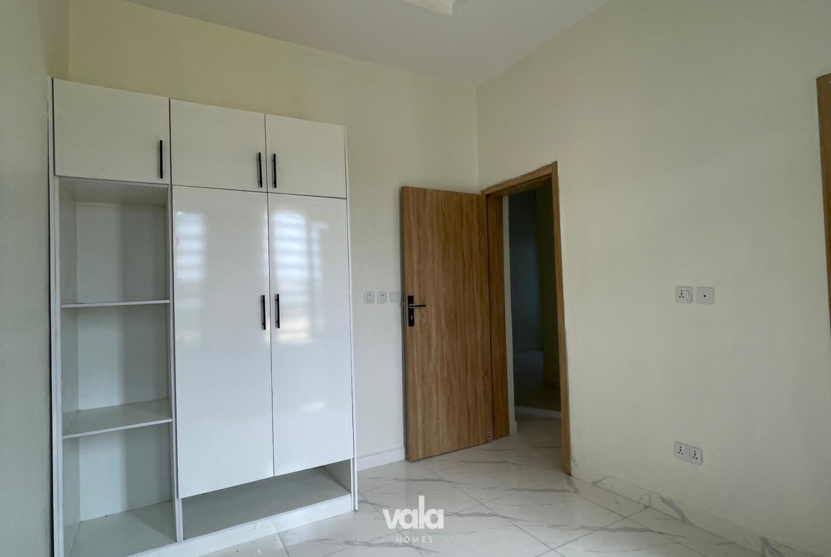 4 bedroom semi detached duplex (IKOTA4BSD09)