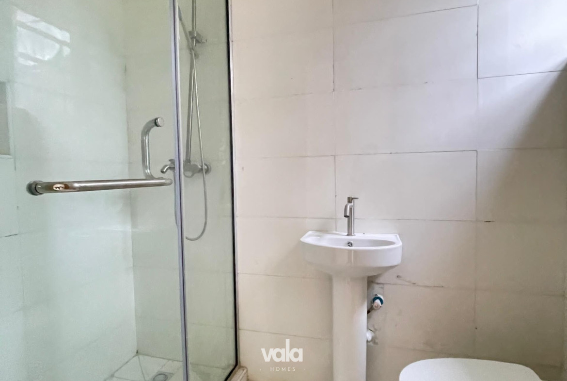 4 bedroom semi detached duplex (IKOTA4BSD09)