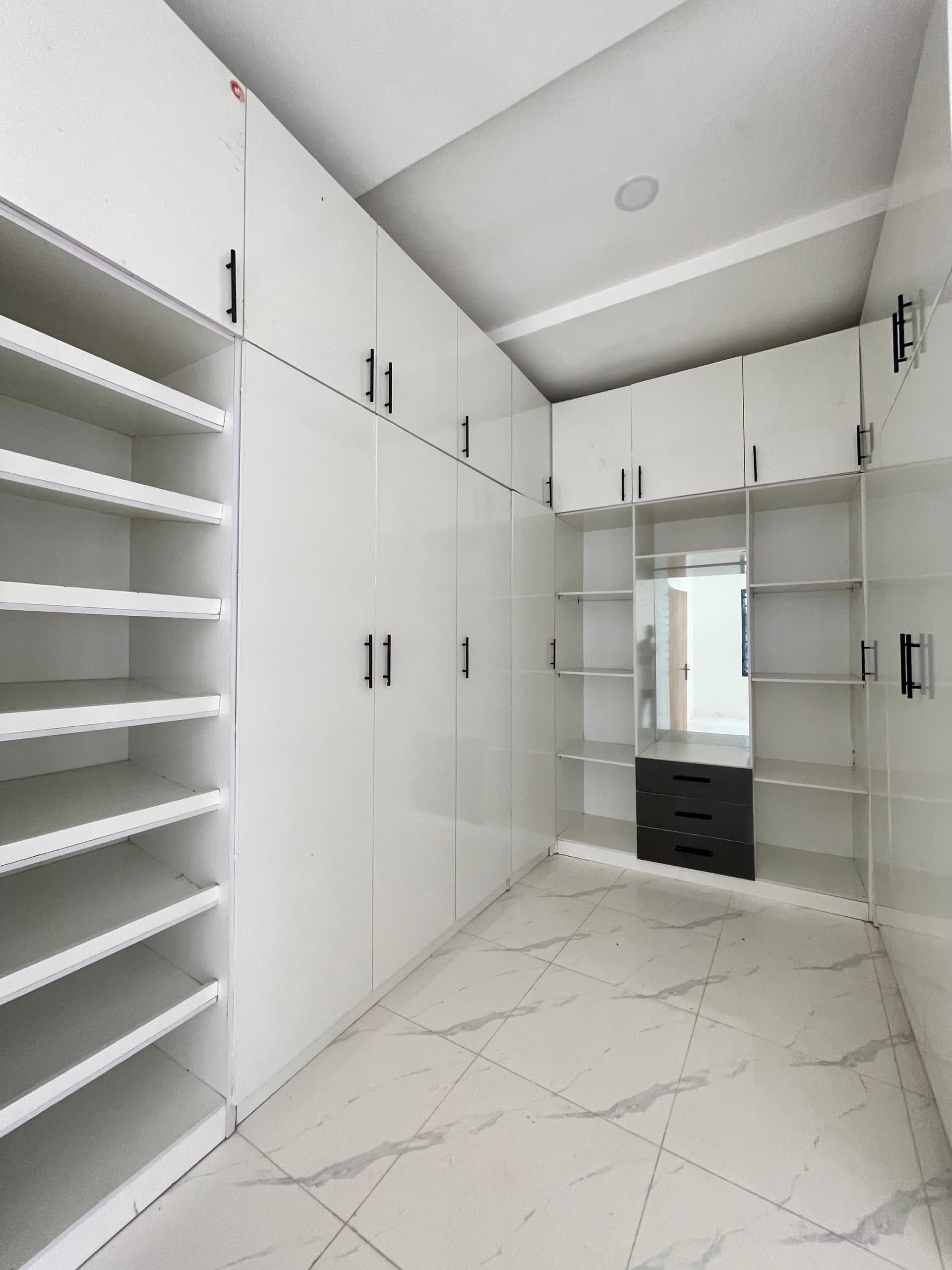 4 bedroom semi detached duplex (IKOTA4BSD09)