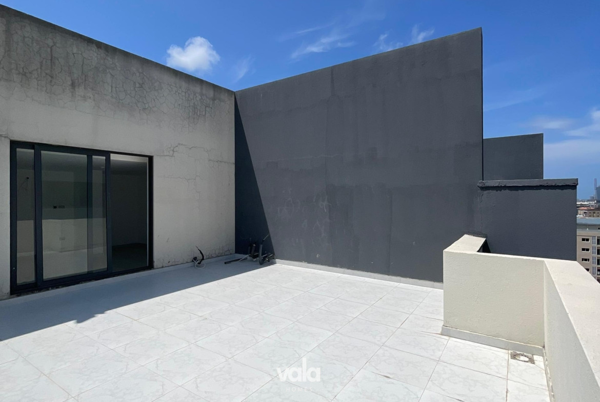 4BEDROOM PENTHOUSE AVAILABLE  FOR SALE (VI4B0)
