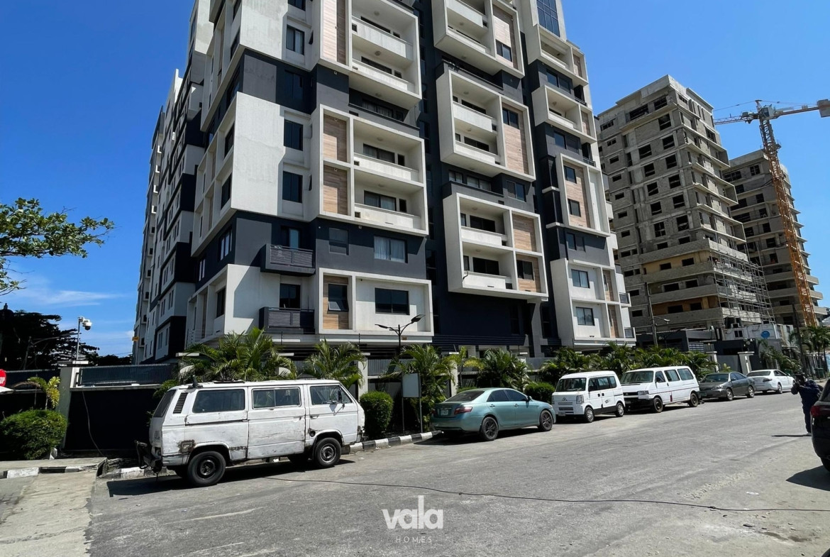 4BEDROOM PENTHOUSE AVAILABLE  FOR SALE (VI4B0)