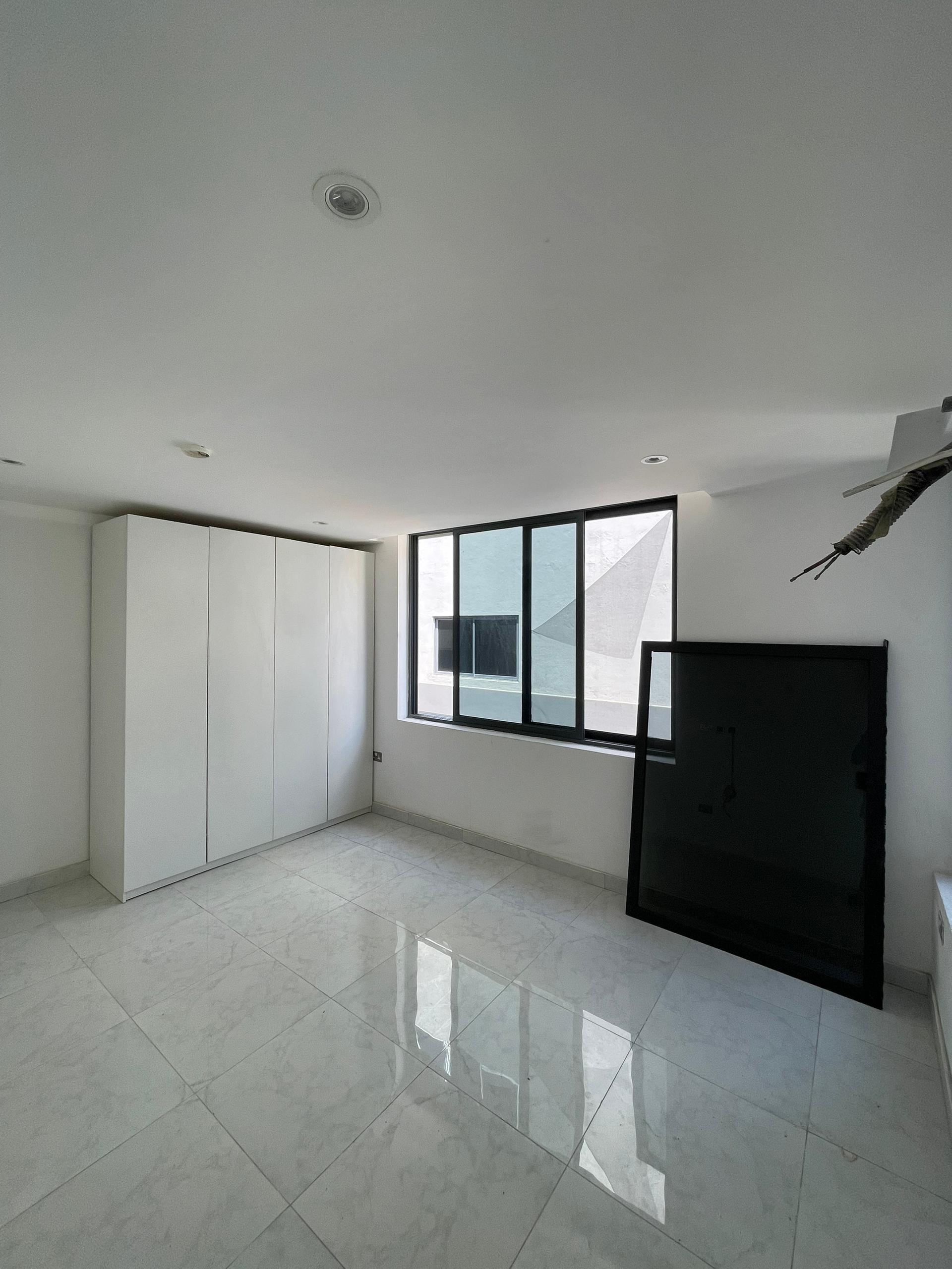 4BEDROOM PENTHOUSE AVAILABLE  FOR SALE (VI4B0)