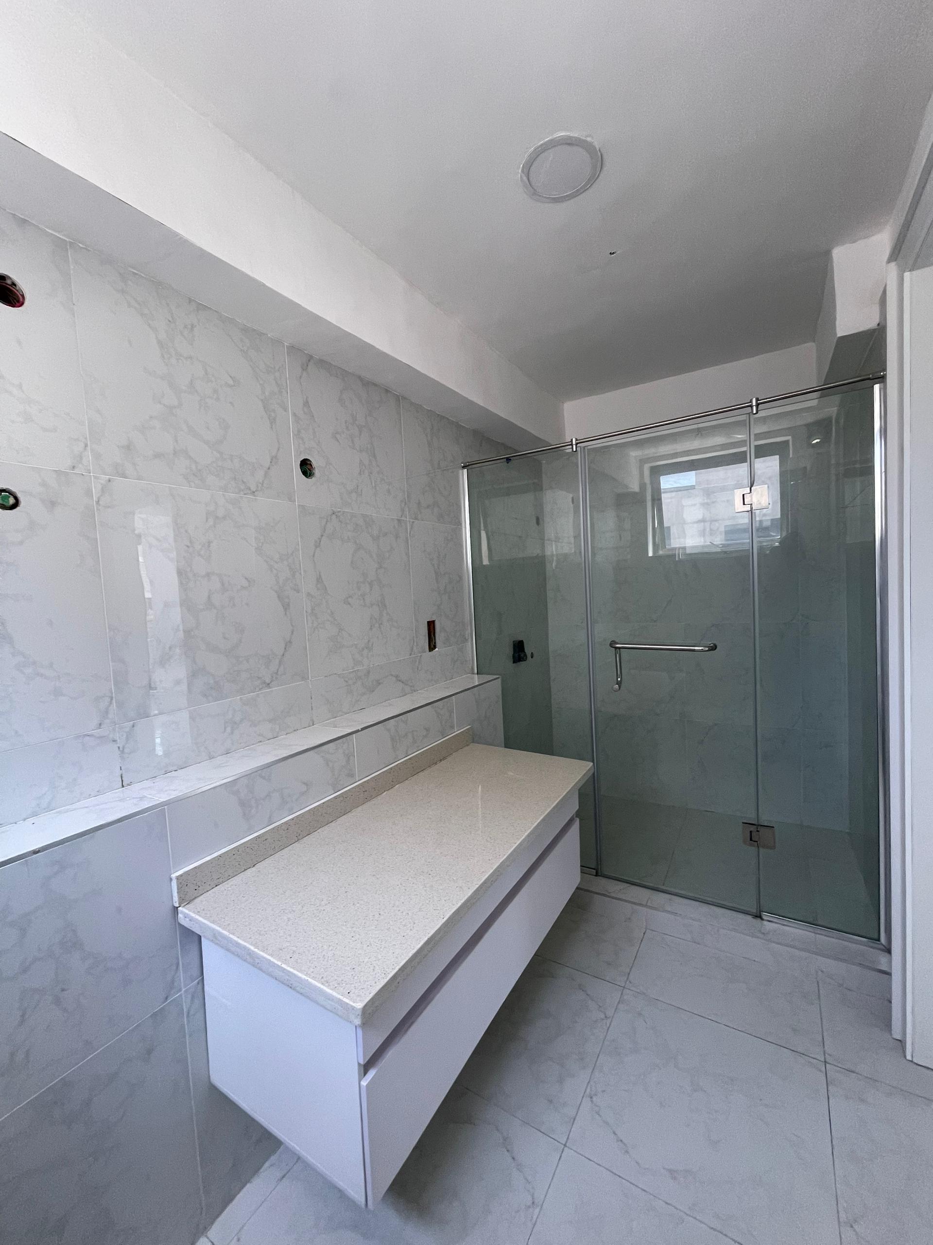 4BEDROOM PENTHOUSE AVAILABLE  FOR SALE (VI4B0)