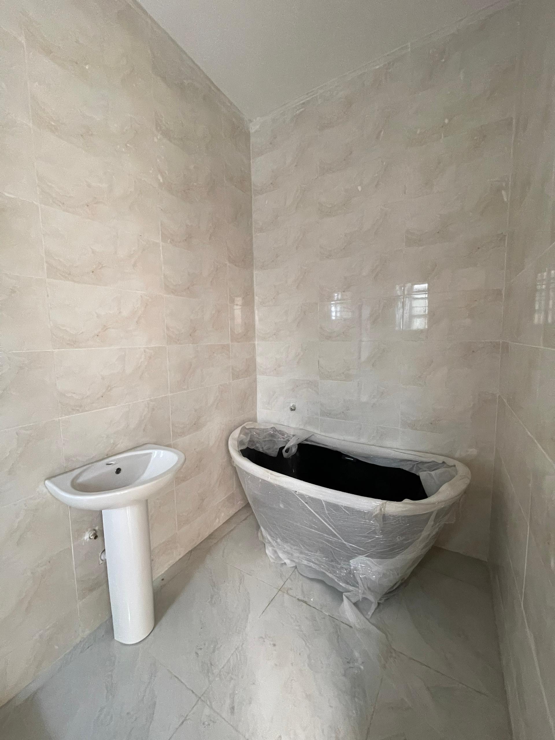 4BEDROOM TERRACE DUPLEX FOR SALE (IKOTA4BTD06)