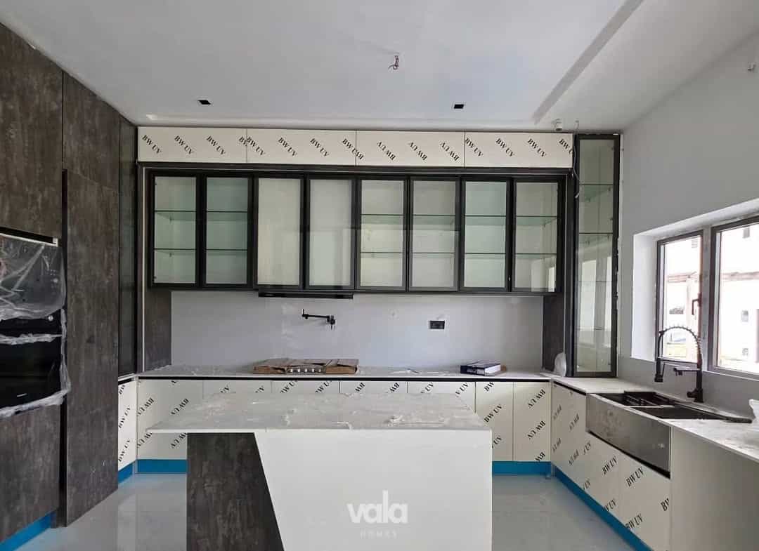 5 bedroom semi detached duplex (IKATE5BSD04)