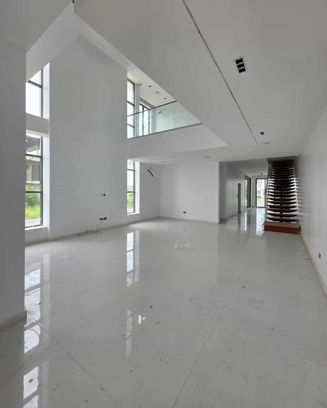 5 bedroom semi detached duplex (IKATE5BSD04) 5 bedroom semi detached duplex (IKATE5BSD04)