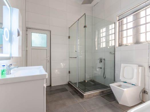 5 Bedroom Semi Detached Duplex (Ikota5BSD0)