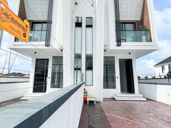 Stunning four bedroom semi detached duplex(ikota4bsd08)